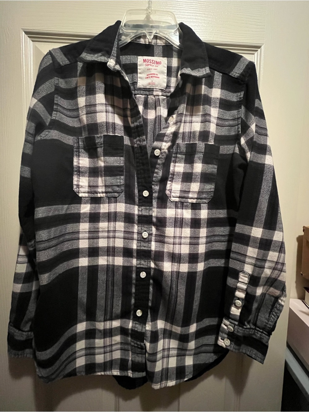Mossimo Supply Co. Women’s S Plaid Boyfriend Fit Button-Up Shirt Pockets Black